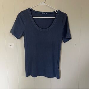 GAP Navy Short Sleeve Tee fitted